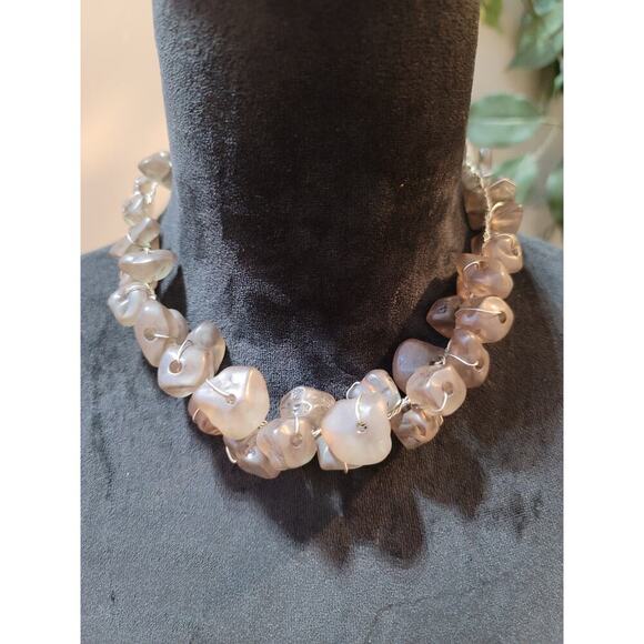 Women's Frosted Chunky Bead Choker Necklace with Handmade Wire Hook Lock - Picture 2 of 6